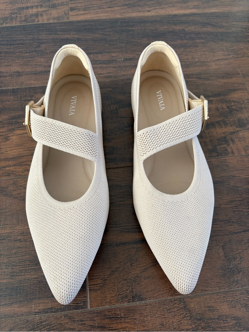 Vivaia Maria Mary-Jane pointy toe sz 9.5 in cream